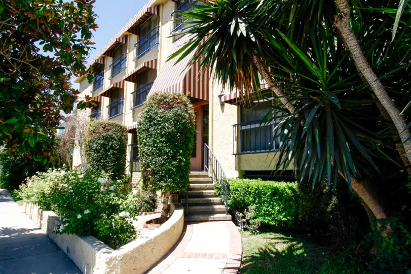 The walkway up to Villa Franche