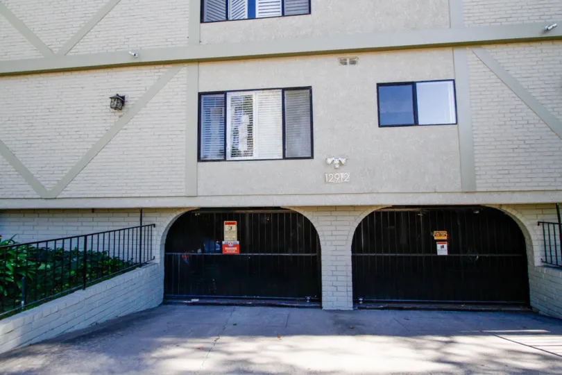 The parking for Woodbridge Townhomes