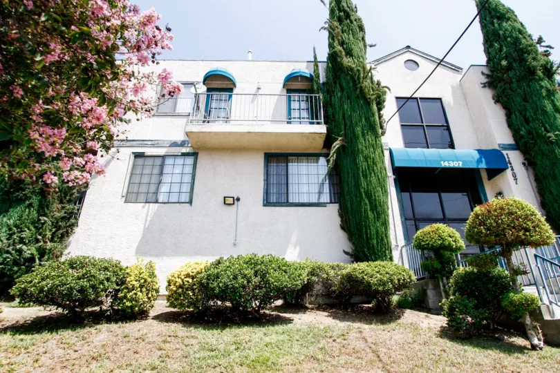 The landscaping around Foothill Townhomes