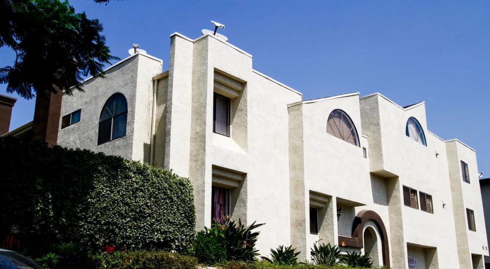The building at Northpointe Villas