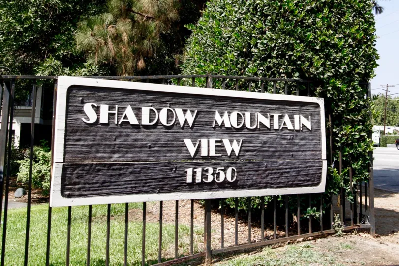 The welcoming sign into Shadow Mountain View