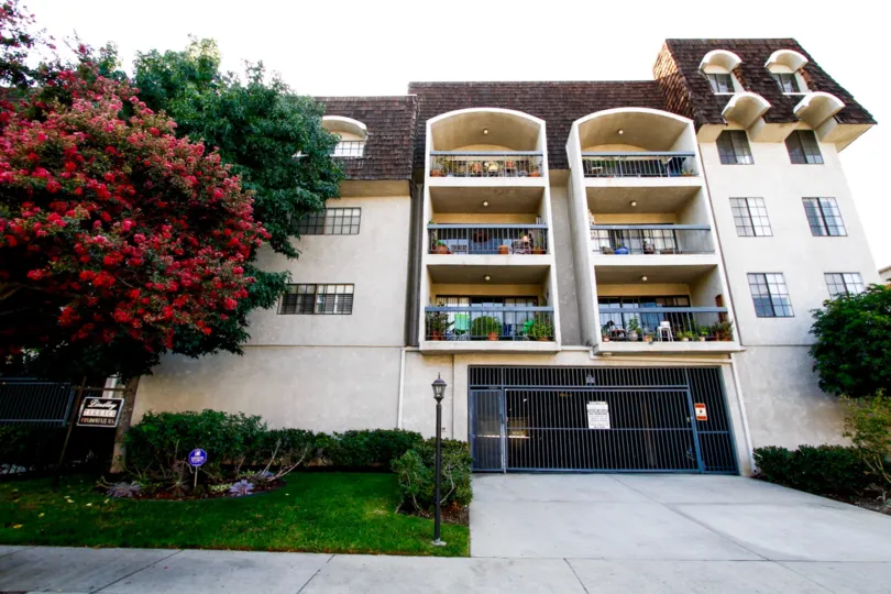 The balconies at Lindley Terrace in CA California