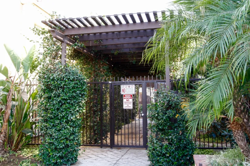 The gate entrance into Tara Village
