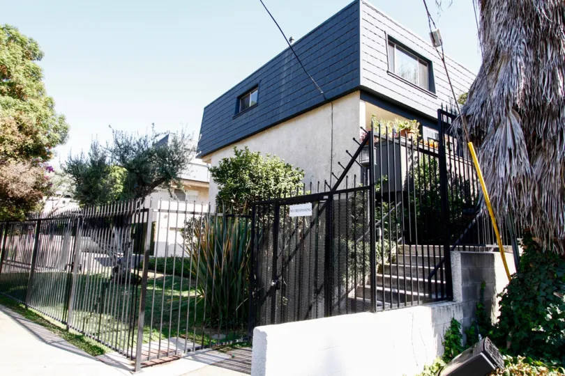 The Tarzana Gardens building in CA California