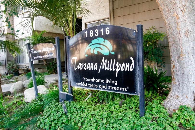 The sign welcoming you to Tarzana Millpond