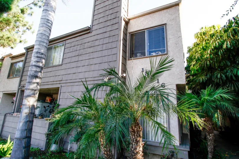The windows seen at Tarzana Millpond