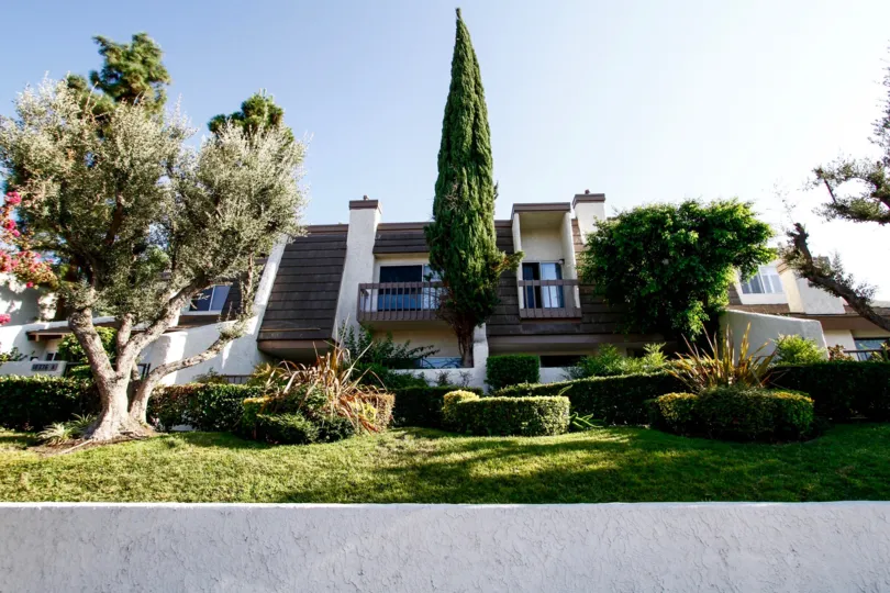 The view of Tarzana Villas South from the road in CA California