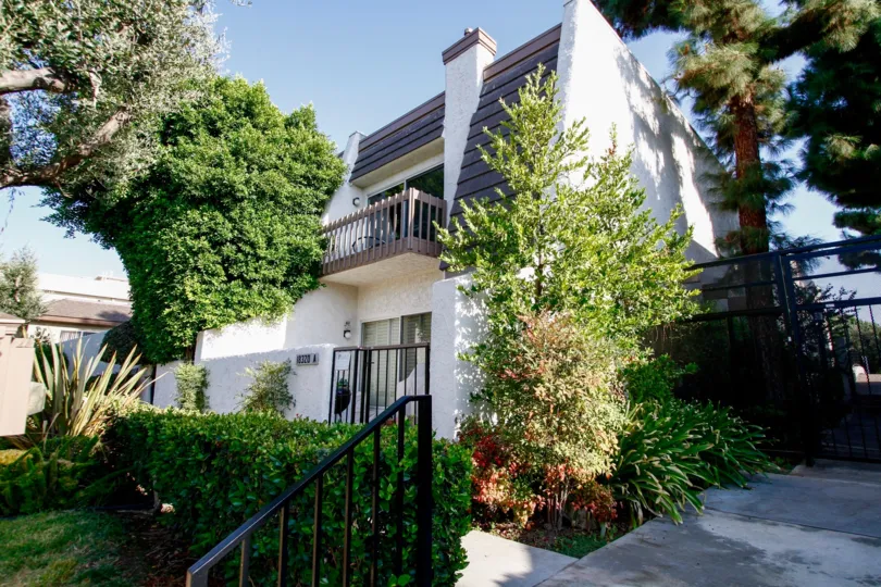 The landscaping around Tarzana Villas South