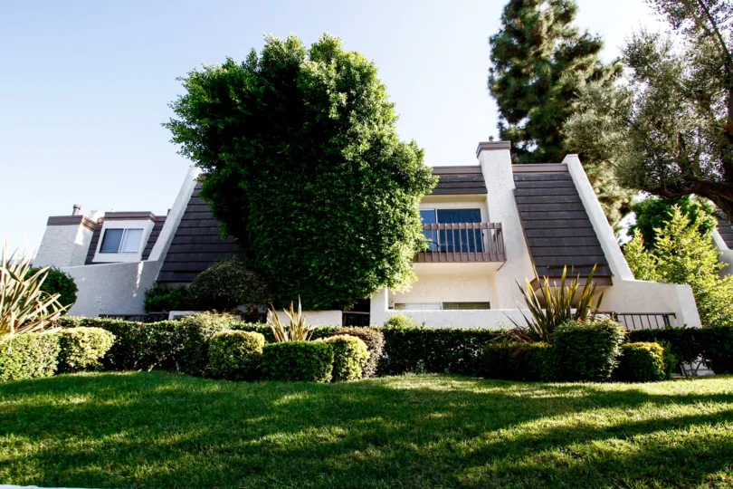 The balconies at Tarzana Villas South