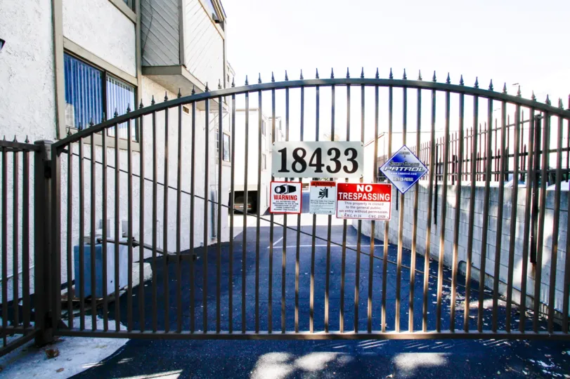 The address for The Hatteras on the gate
