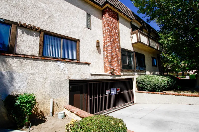 The drive into 14239 Sherman Way