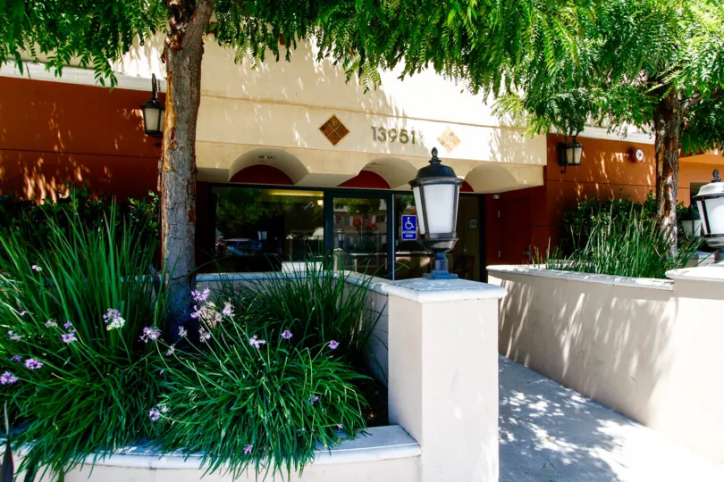 The entrance into Casa Marbella