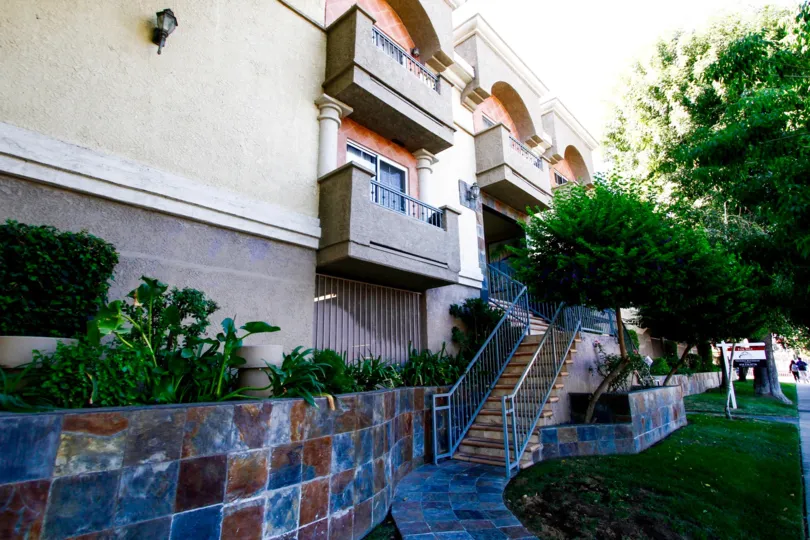 The sidewalk leading up to Montecito Gardens in Van Nuys