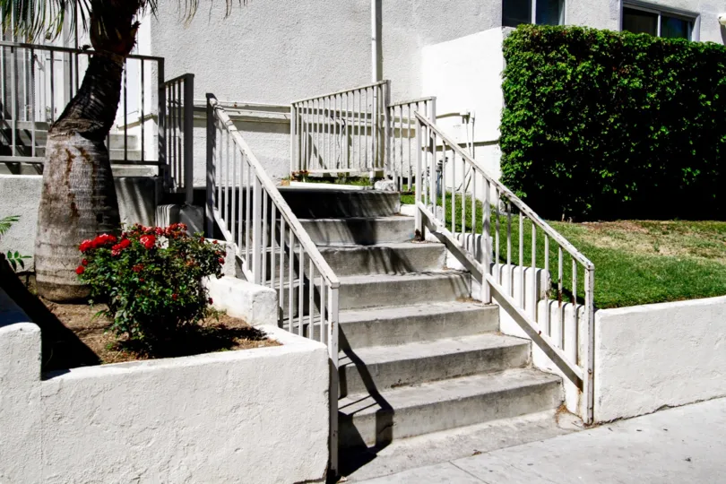 The entrance up to Sherman Way Manor