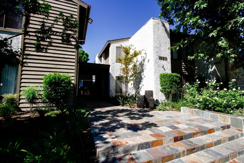 The walkway into Valley Oaks I