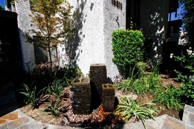 The fountains see in Valley Oaks I
