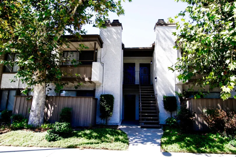 The entrance into Valley Oaks I in Van Nuys