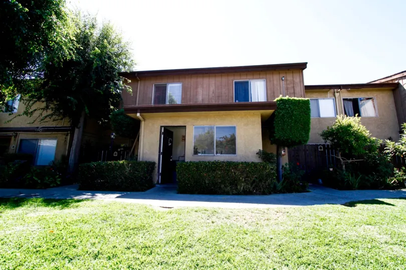 The windows at Walnut Gardens I in Van Nuys