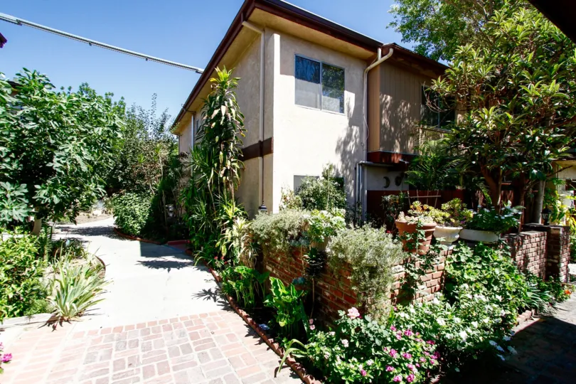 The drive up to Walnut Gardens II in Van Nuys