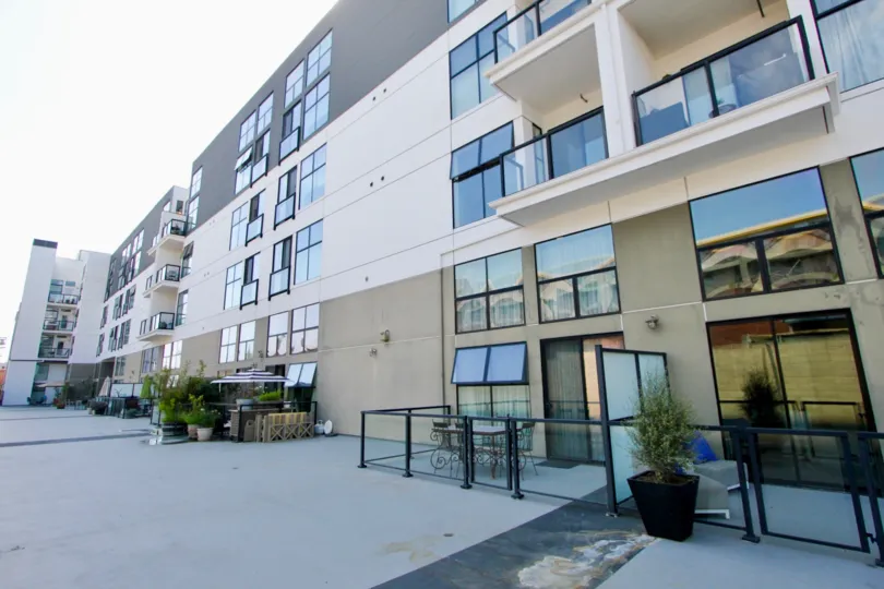 Homes with a lot of windows at the Del Rey Lofts in Venice, CA