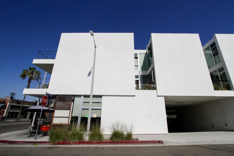 The entrance into Electric Avenue Lofts building
