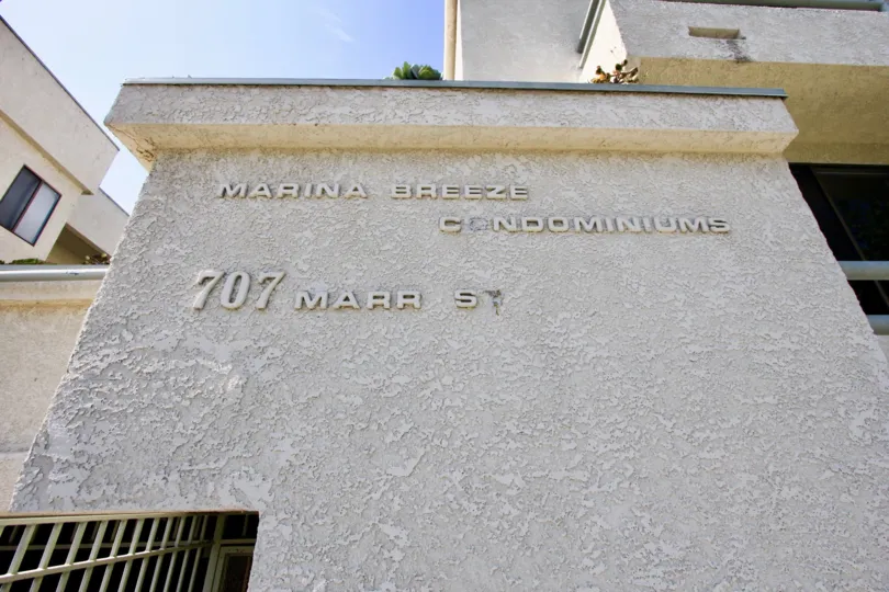 Wall with Marina Breezen707 MARR st written on it