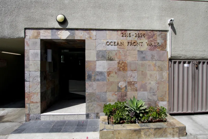 The entrance into Oceanfront Manors