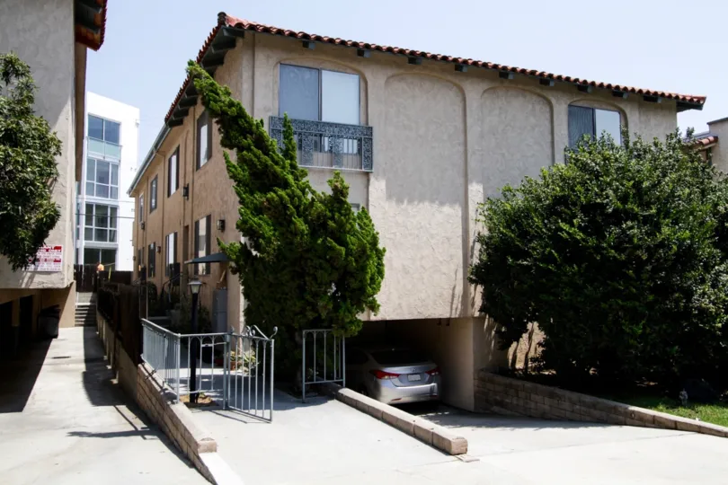 The building at 1112 Olive Drive in West Hollywood