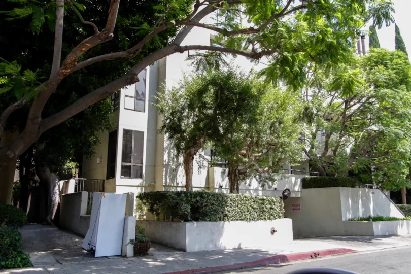 The landscaping around 656 West Knoll in West Hollywood