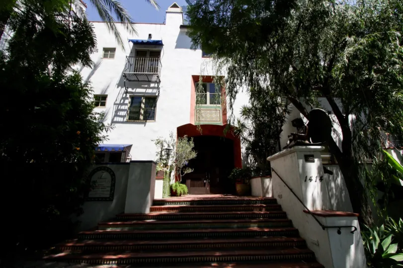 The walkway up to 7 Fountains