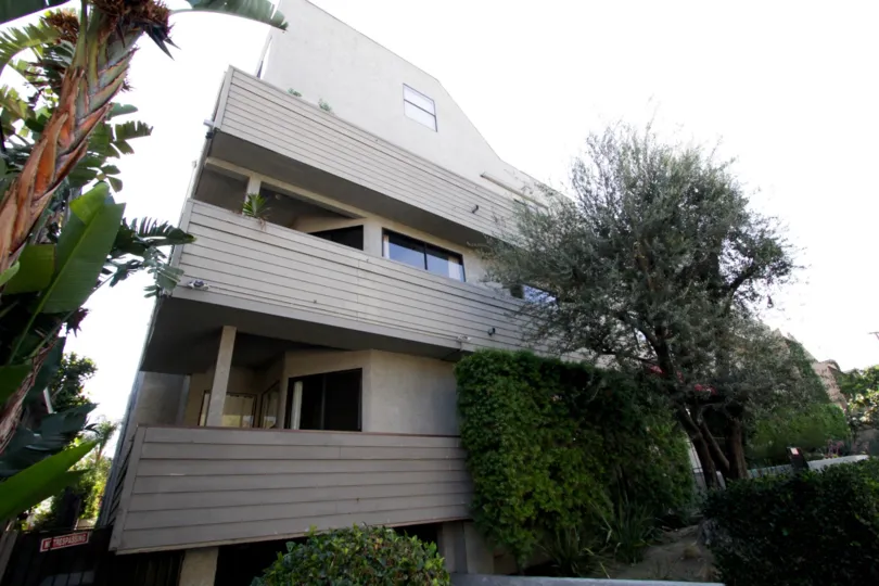 The balconies at 839 Larrabee