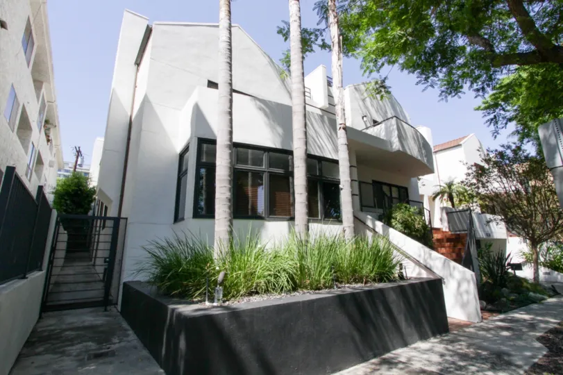 The building at 9041 Keith in West Hollywood
