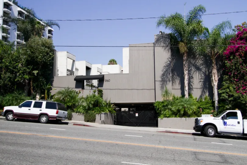 The building at 960 San Vicente in West Hollywood