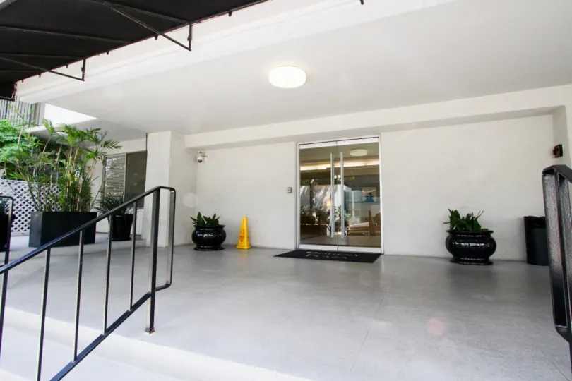 The entrance into Doheny Plaza