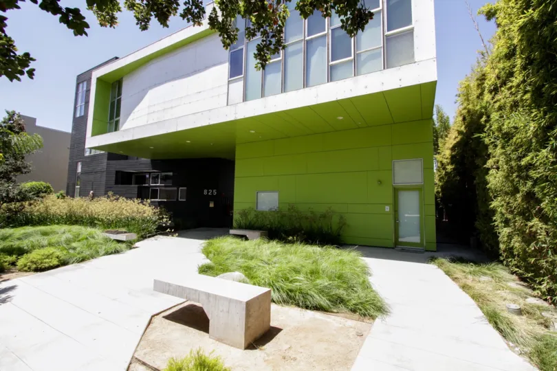 The entryway into Habitat 825 in West Hollywood