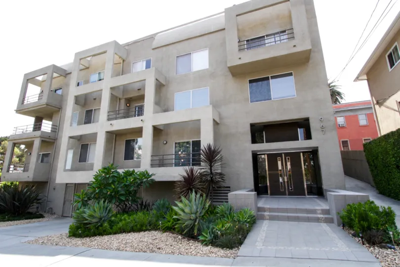 The Hammond Condominiums building in West Hollywood