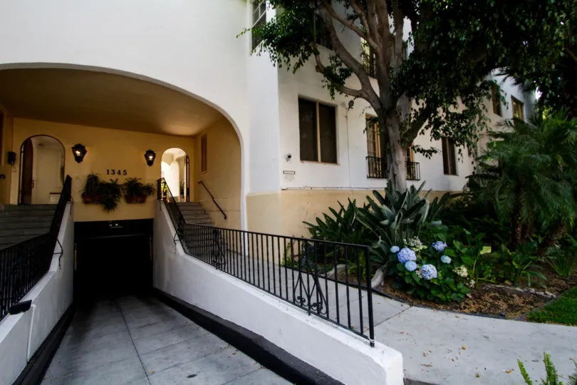 The walkway into Hayworth Gardens