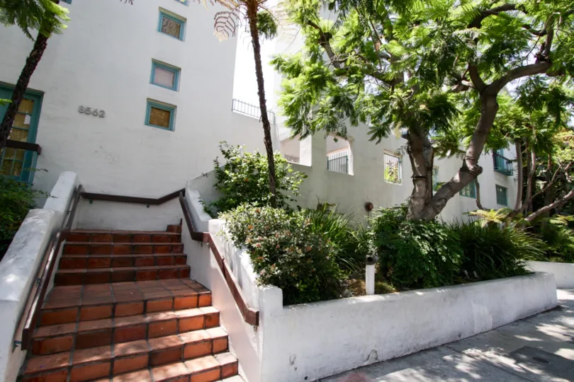 The entrance into La Villa De Torre in West Hollywood