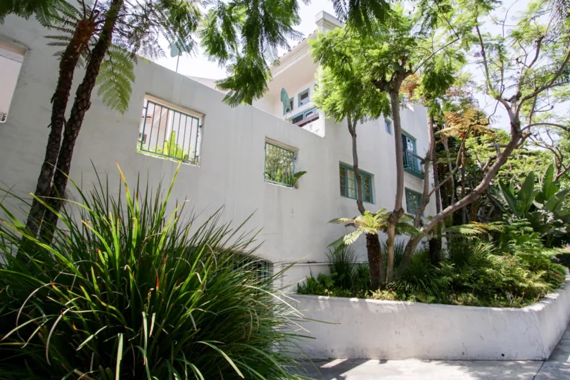 The La Villa De Torre building
