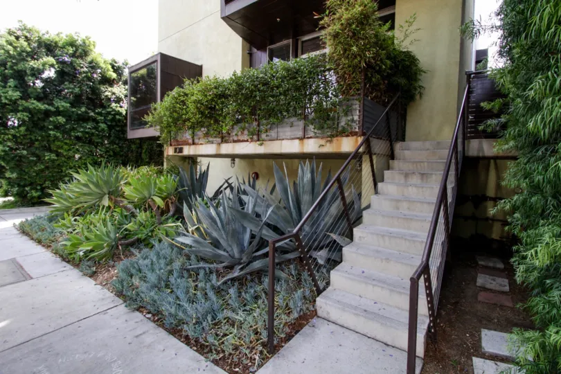 The entrance into Orange Grove Lofts