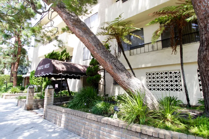 The entrance into the Shatto West in West Hollywood