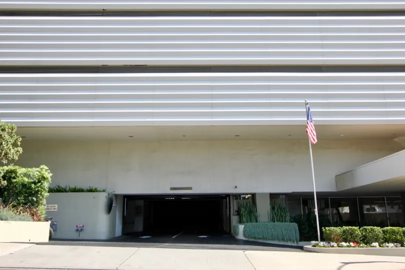 Sierra Towers and her amazingly classy styled walls and entrance, West hollywood, California
