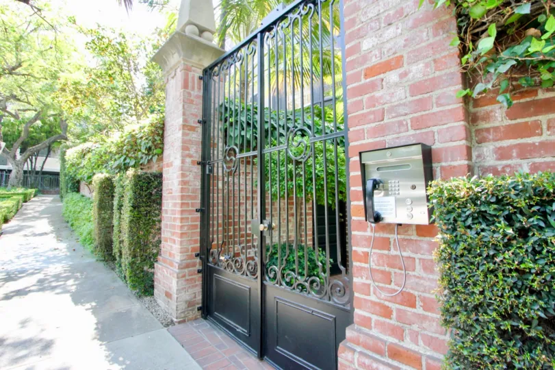 A home with extravagant & cozy to live in serene by experiencing little greenery.