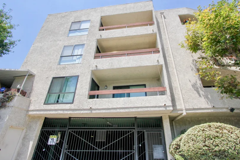The windows and balconies that can be seen on the side of Vista Towers
