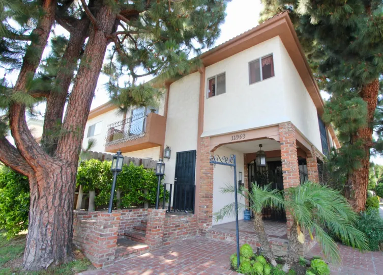11959 Nebraska is a family friendly complex with gorgeous brick work and well kept green space