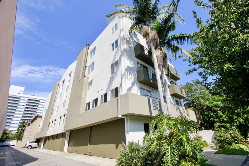 a white building in a sunny day in the 1234 Granville