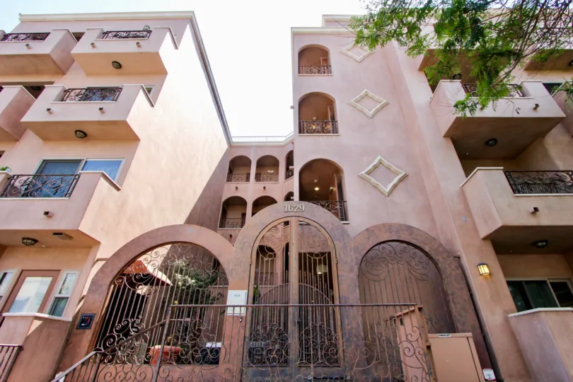 The grand gateway entrance of 1629 Armacost in the city of West Los Angeles, Calfornia