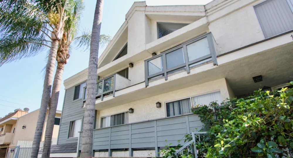 1741 Granville, is an amazing edifice with its cool creamy walls, West La, california