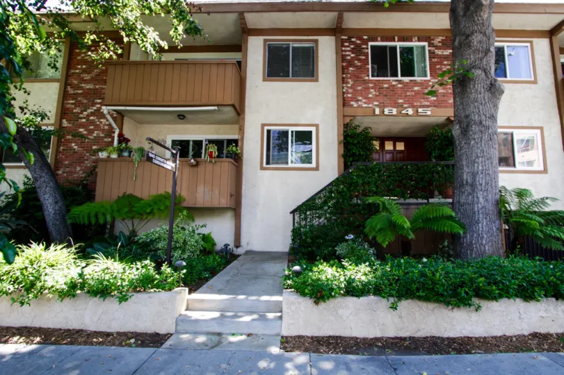The private balconies of 1845 Corinth in West LA