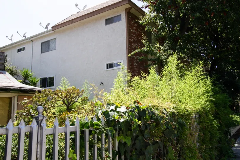 A view of 1845 Corinth from the side located in West LA
